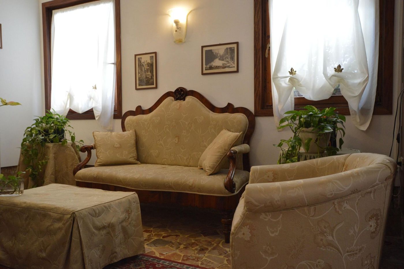 Albergo-Marin-Lobby-11