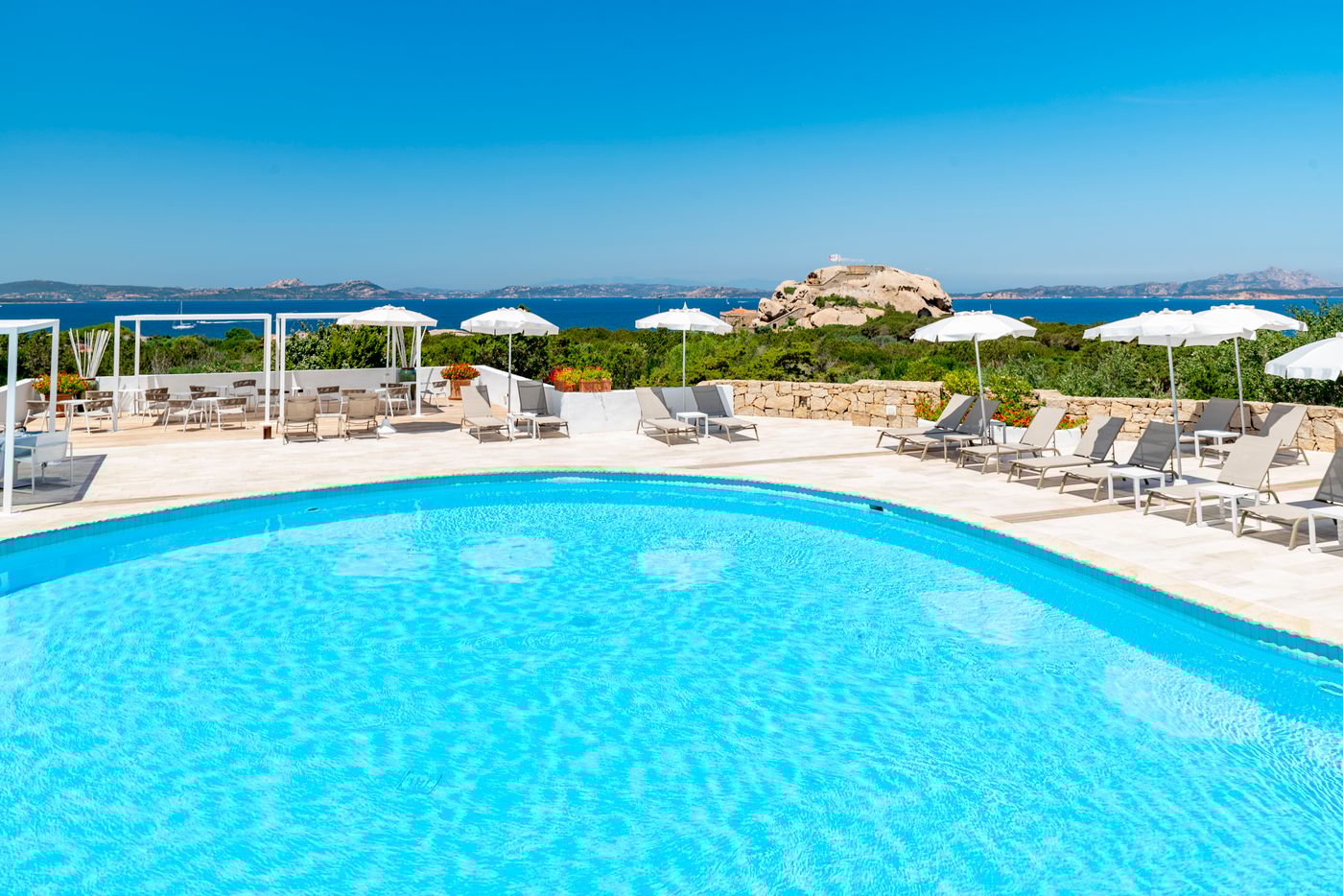 Grand-Relais-dei-Nuraghi-Pool-3