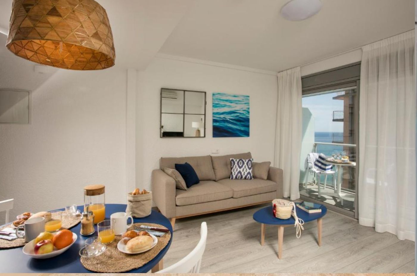 Pierre---Vacances-Blanes-Playa-Lobby-13