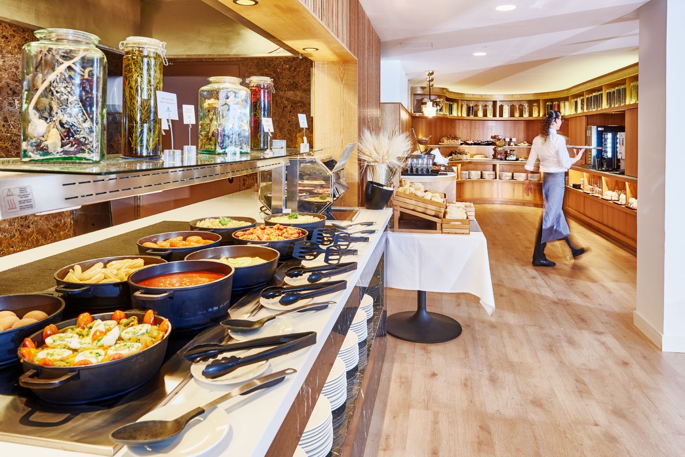 Flamingo-Beach-Mate-Restaurant-45