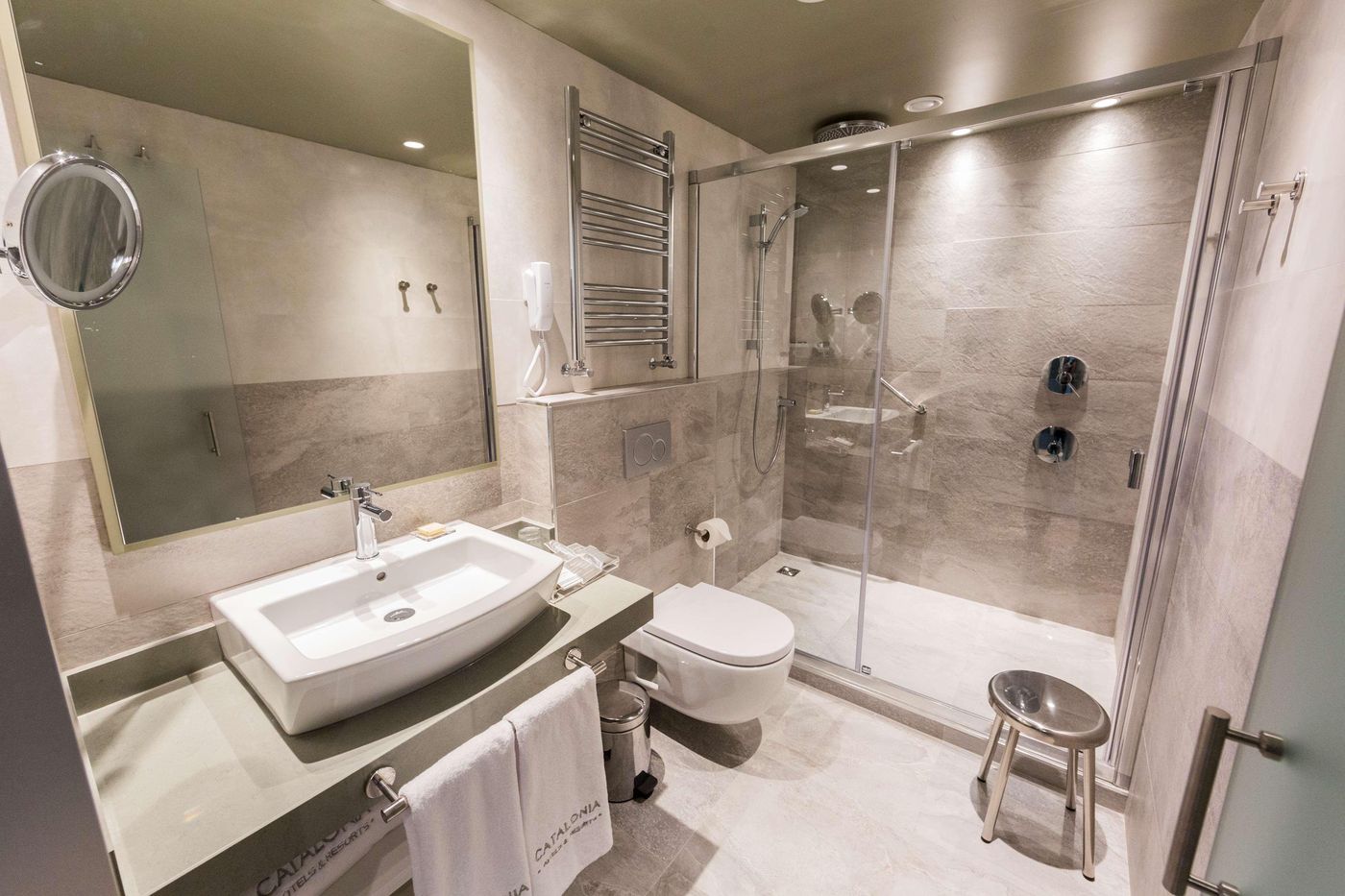 Catalonia Granada-Spain-GRANADA-Room-1