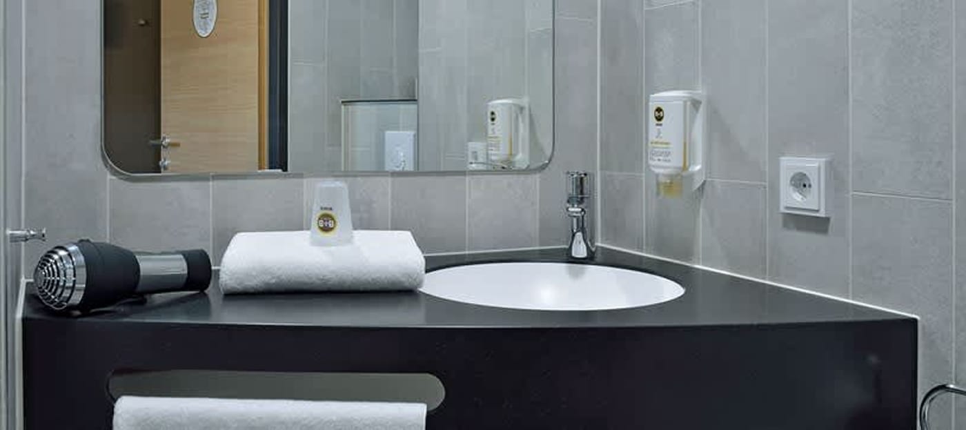 B&B HOTEL Frankfurt Messe - Germany - FRANKFURT/MAIN - Room - 2