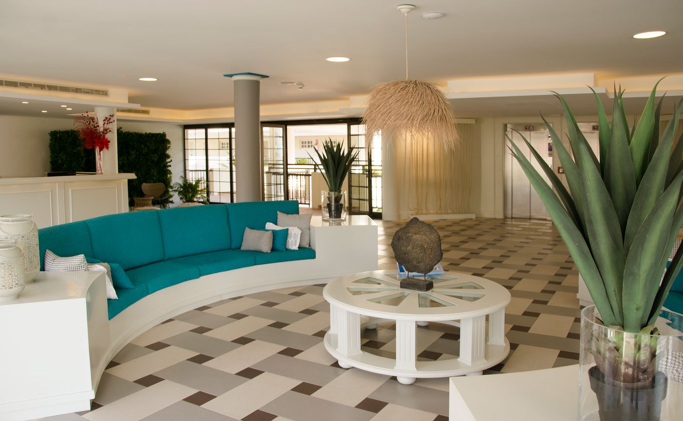 Ereza-Mar---Adults-Only-Lobby-37