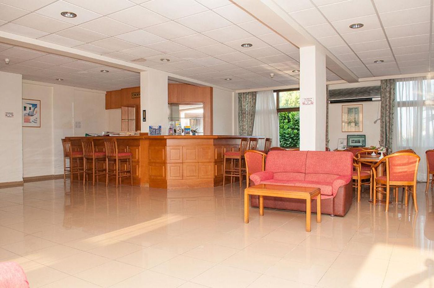 Harry----s-General-view-18