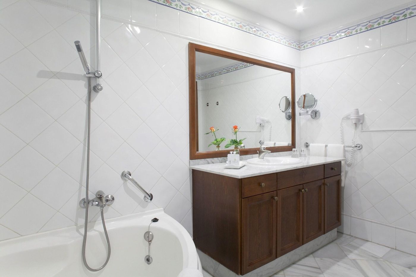 Hotel-Las-Aguilas-Tenerife-Affiliated-by-Melia-Room-50