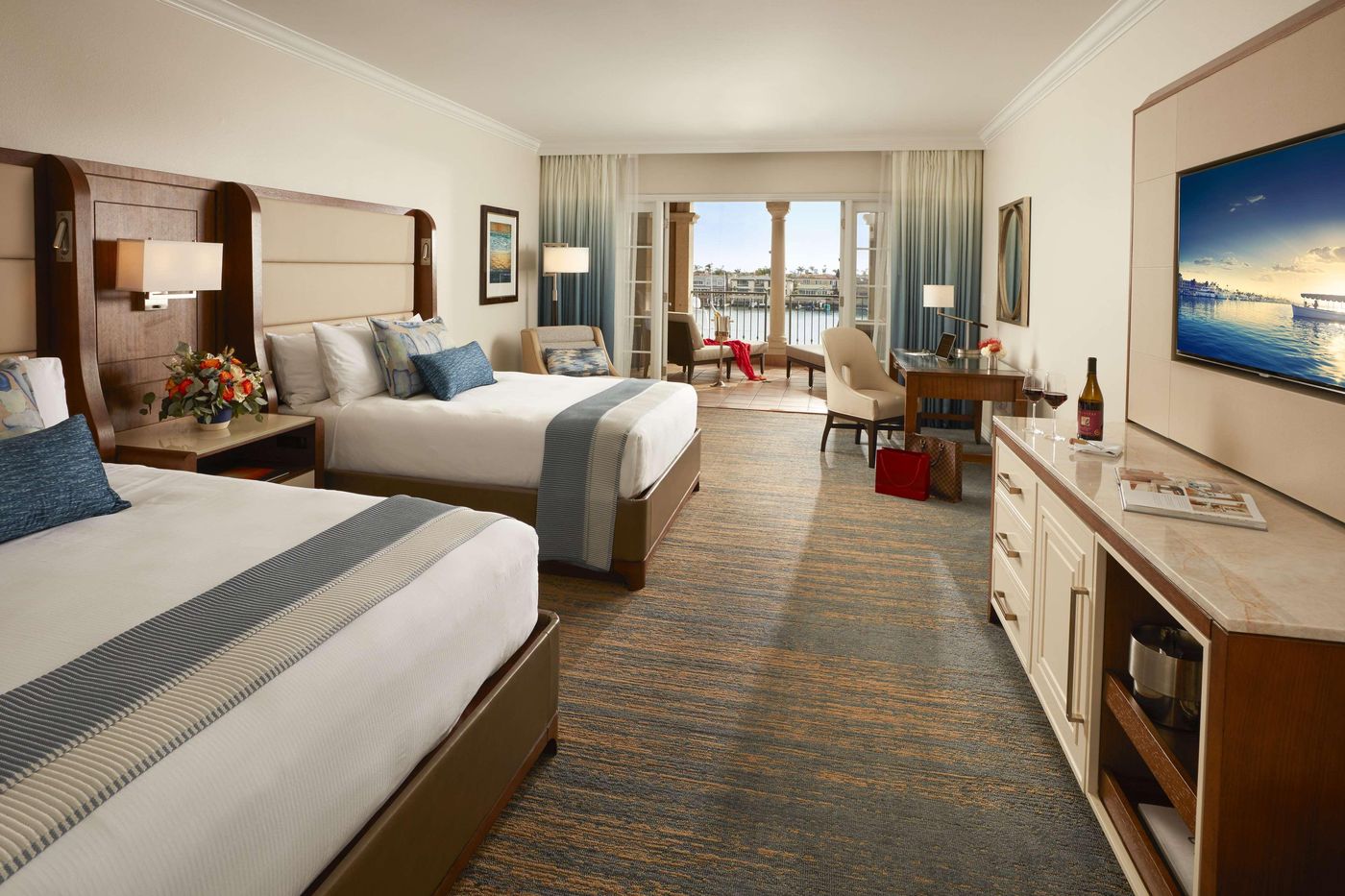 Balboa-Bay-Resort-Room-11