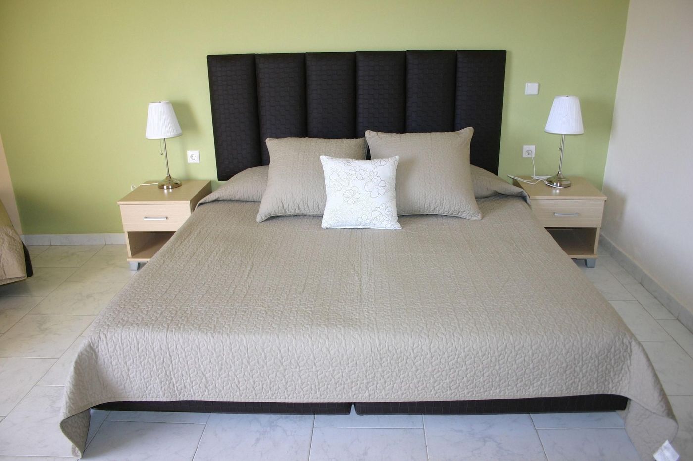 Lyristis-studios-Room-33