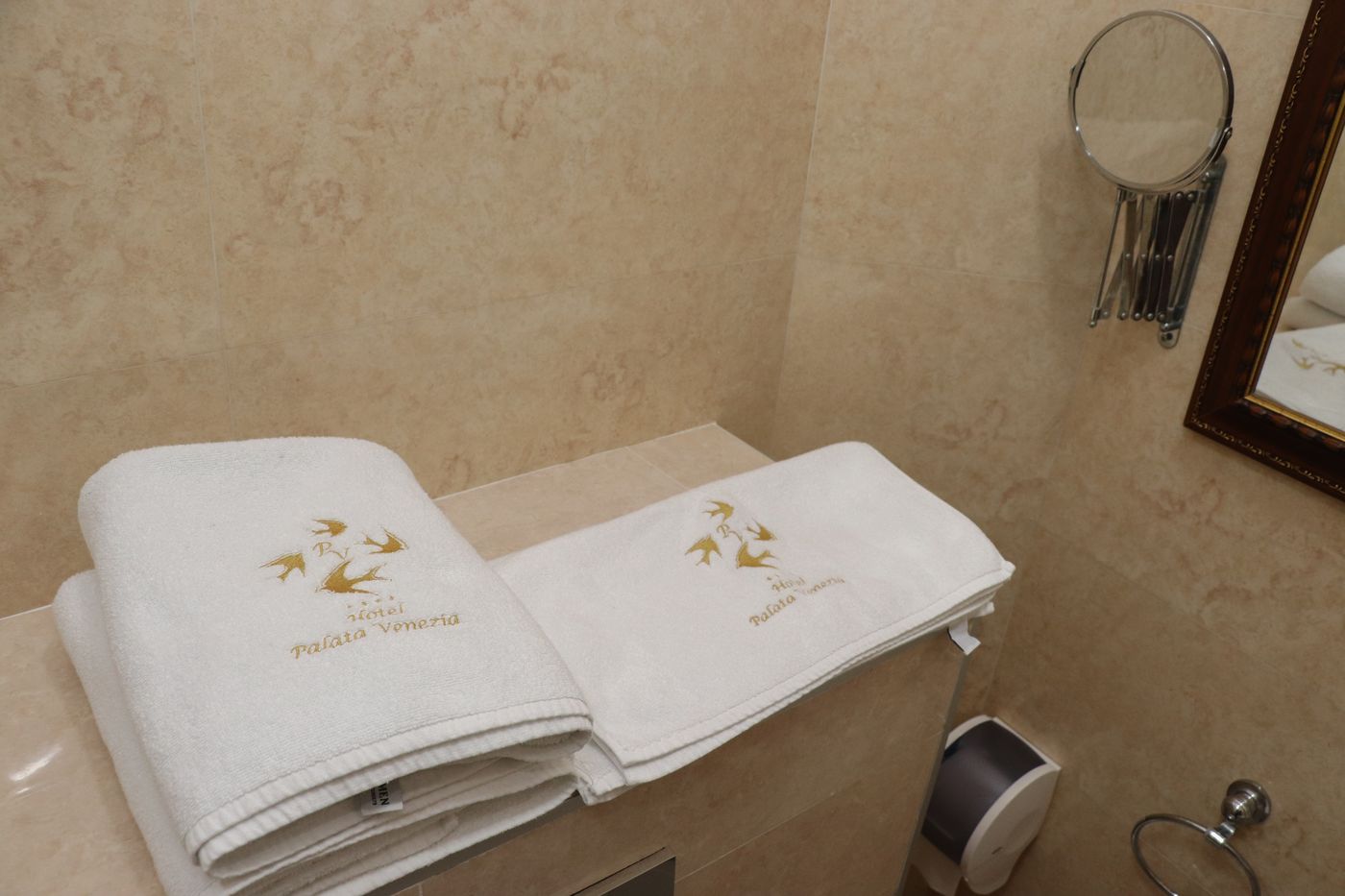 Hotel-Palata-Venezia-Room-65