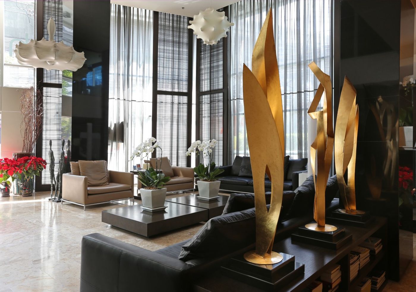 S-15-Sukhumvit-Lobby-2