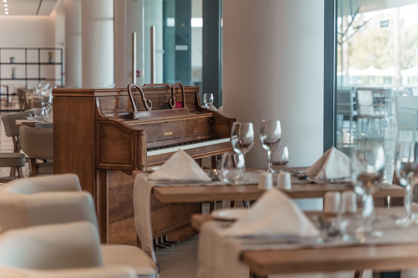 Gennadi-Grand-Resort-Restaurant-39