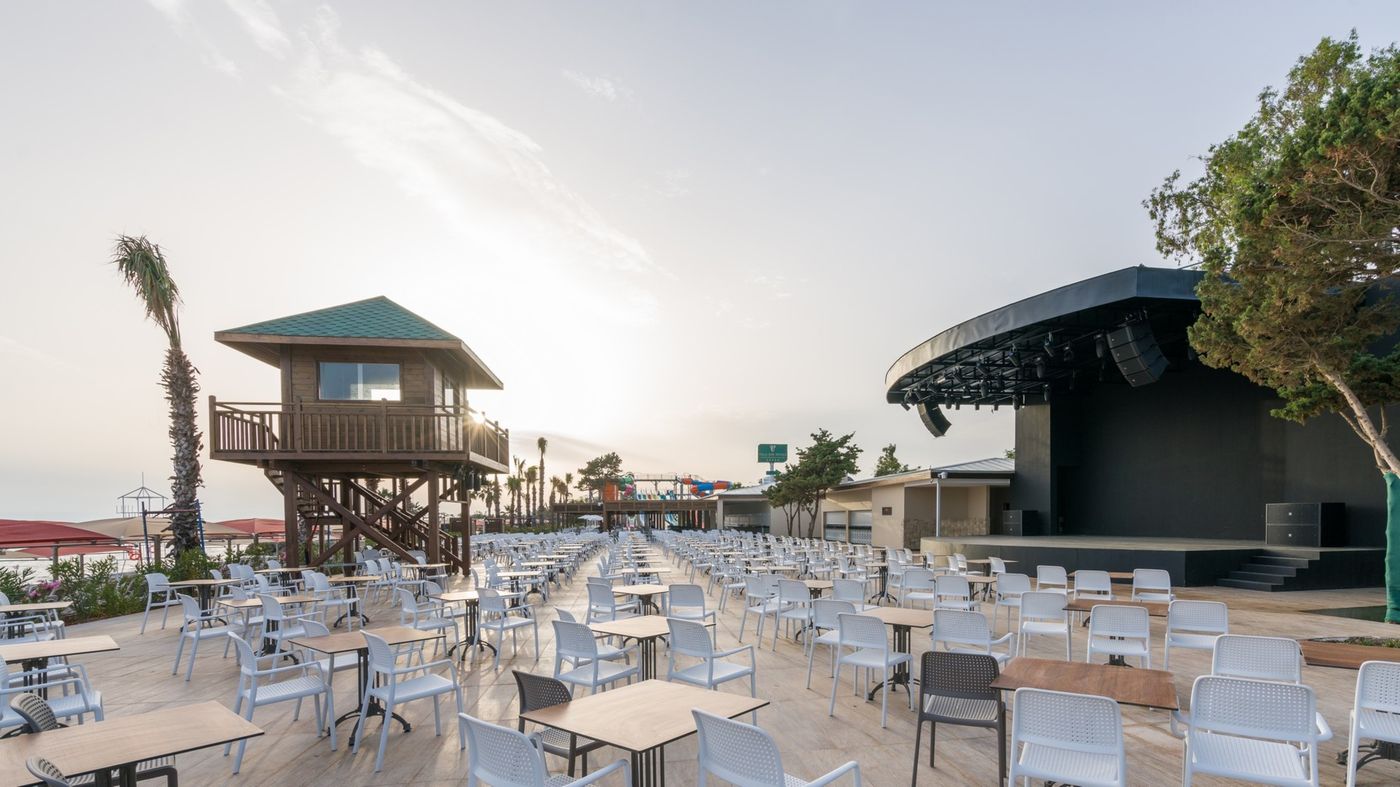 Haydarpasha-Palace-Terrace-15