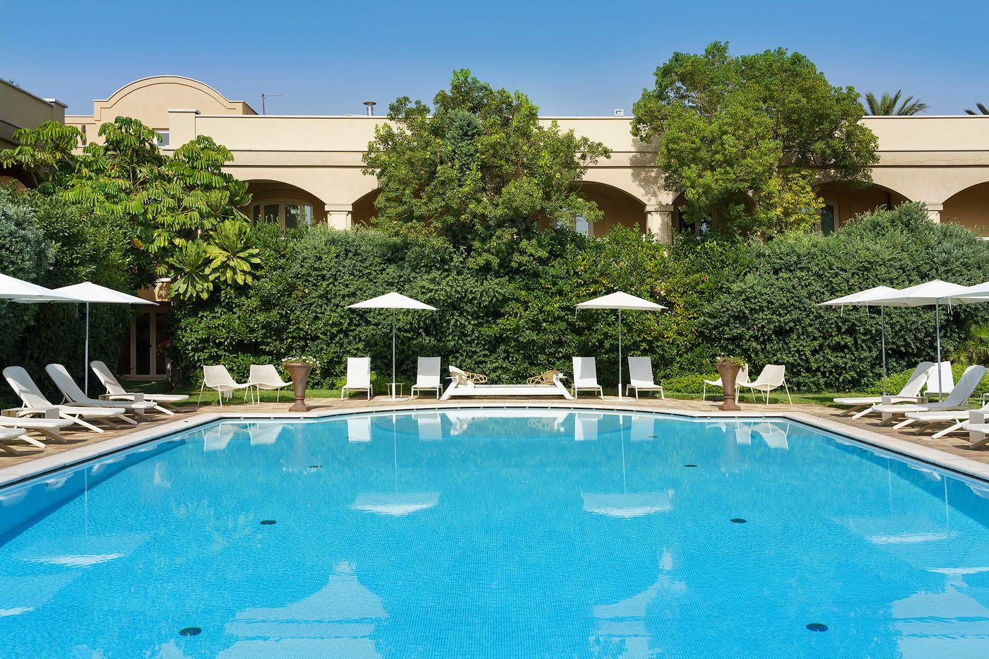 Romano-Palace-Luxury-Hotel-Pool-2