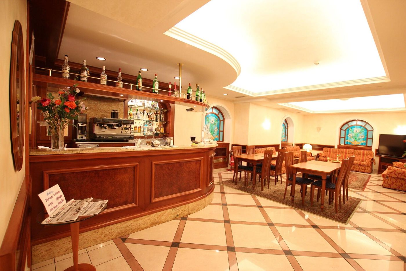 Montebianco---Mokinba-Hotels-Bar-14