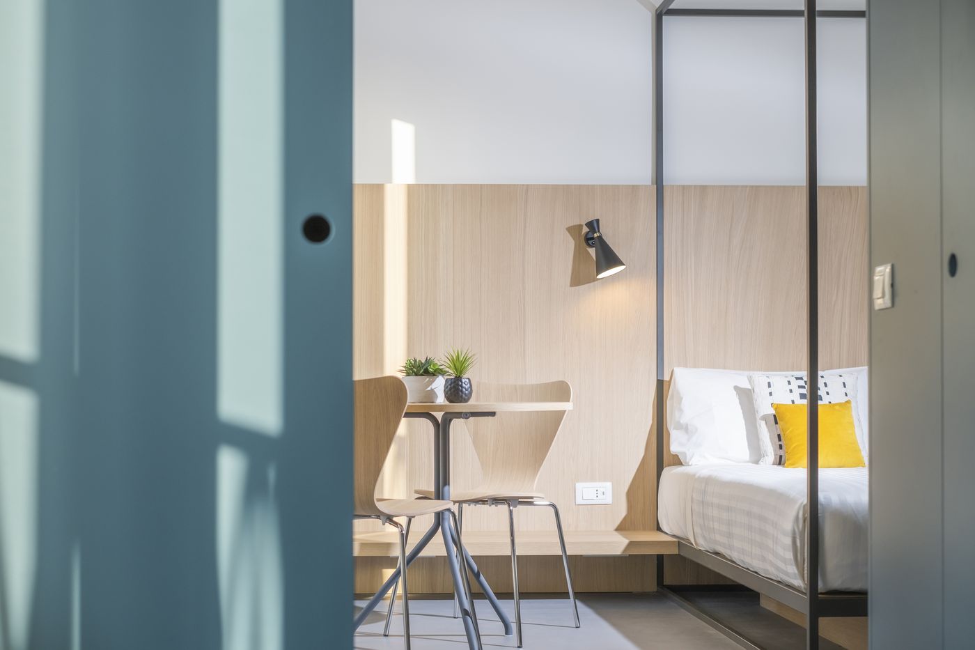 Camplus-Hotel-Roma-Centro-Room-14