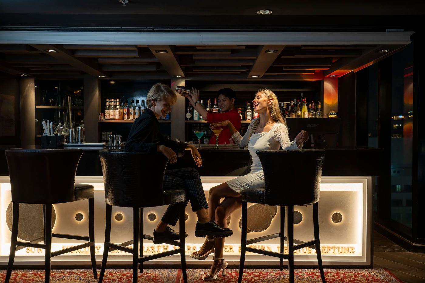 The-Continent-Hotel-Sukhumvit---Asok-BTS-Bangkok-Bar-30