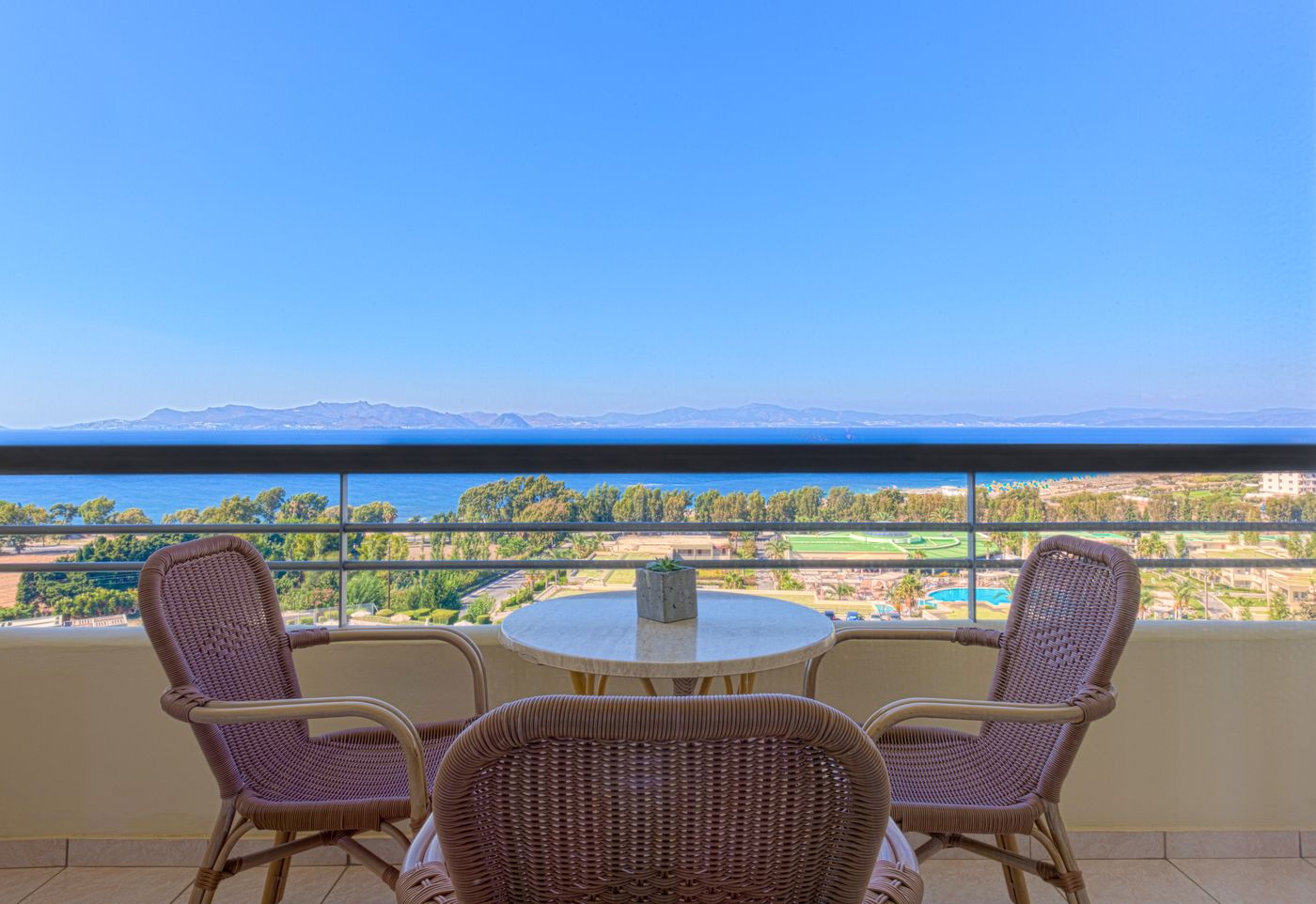 Kipriotis-Panorama-and-Suites-Room-46
