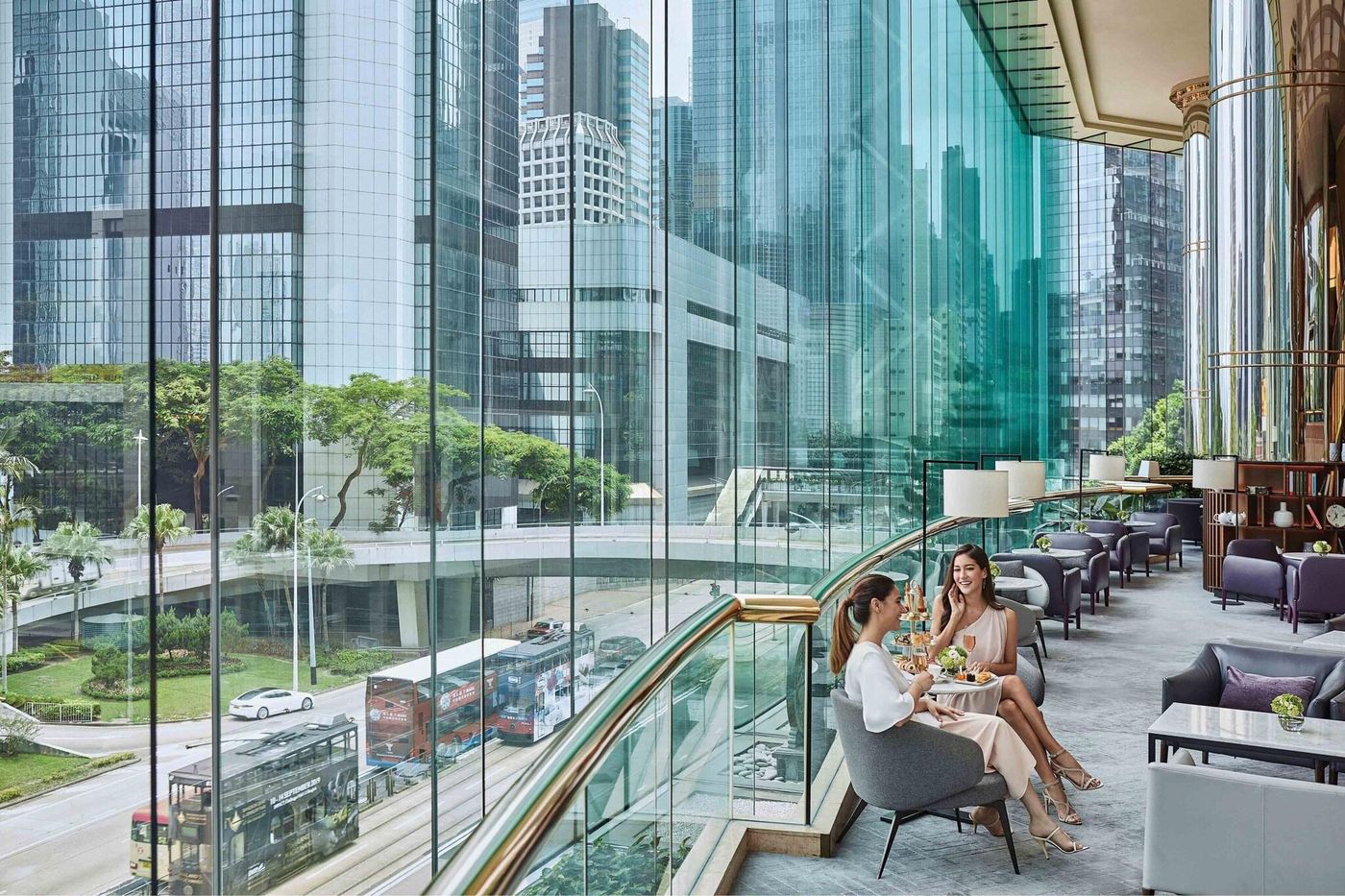 Jw-Marriott-Hotel-Hong-Kong-Lobby-14