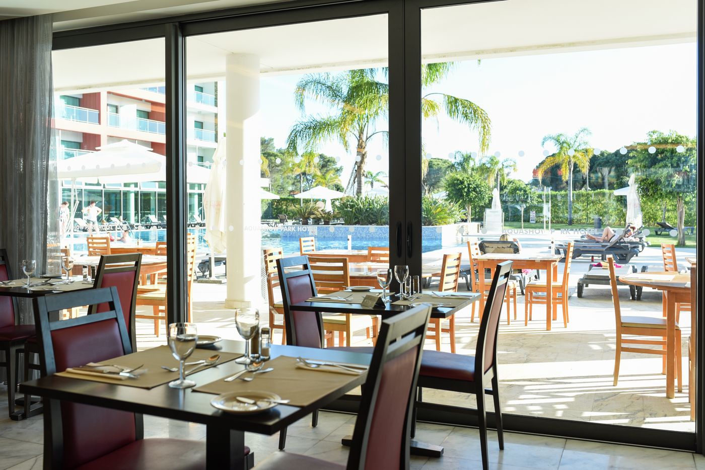 Aquashow-Park-Hotel-Restaurant-58