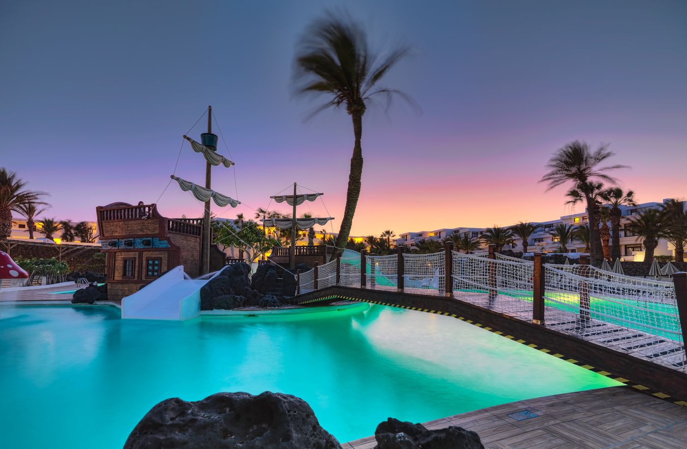 H10-Suites-Lanzarote-Gardens-General-view-6