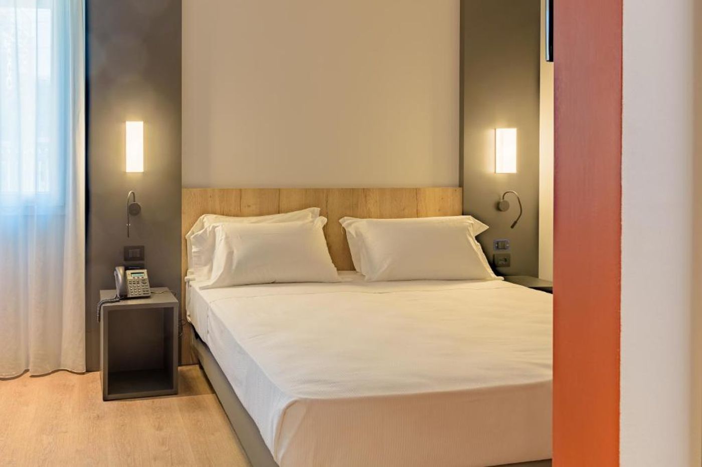 Hotel Leonessa Brescia-Italy-Brescia BS-Room-7