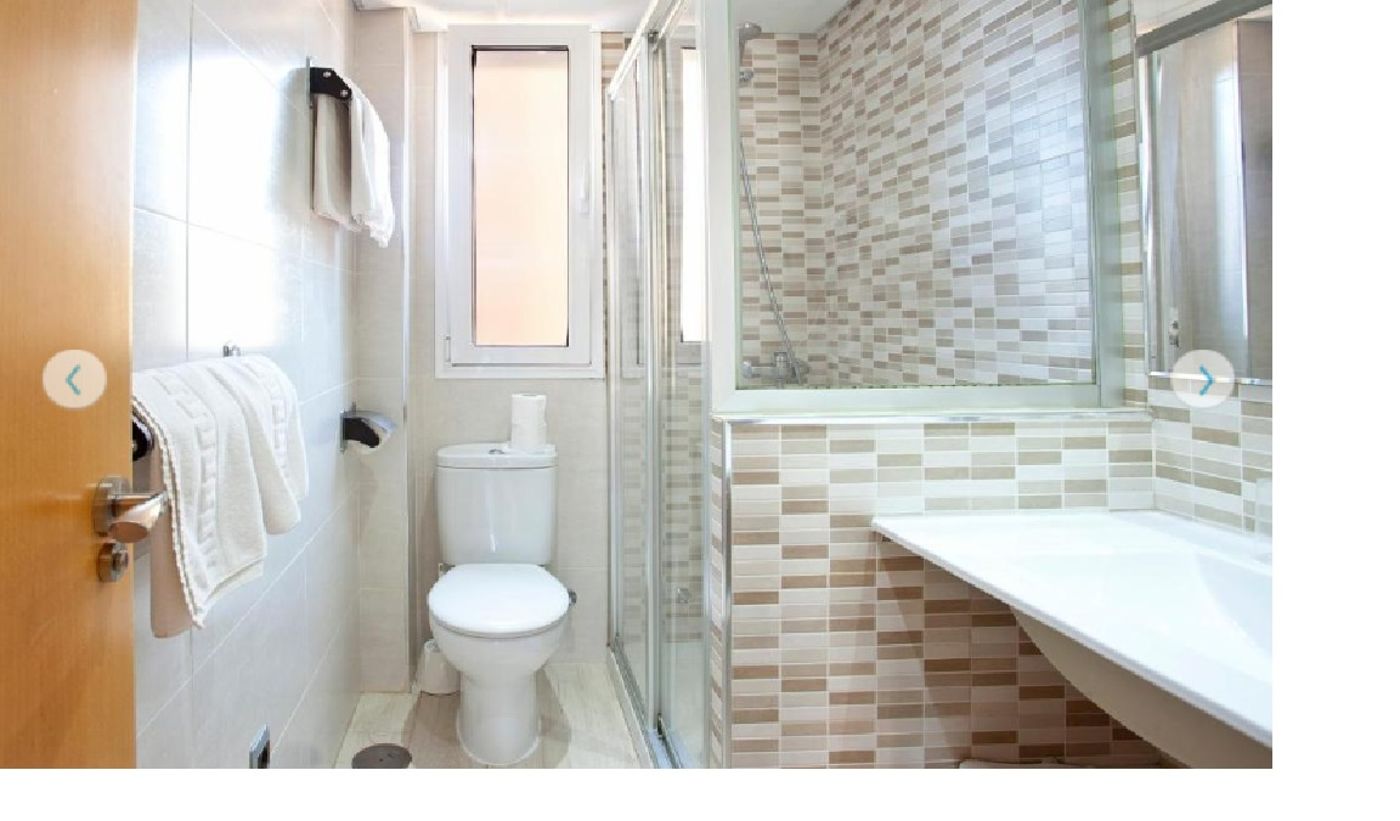 Ecuador-Park-Room-44