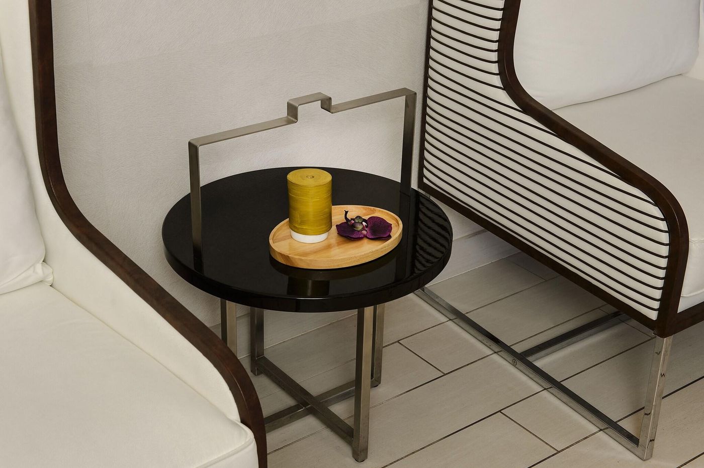 Five-Seas-Hotel-Lobby-48