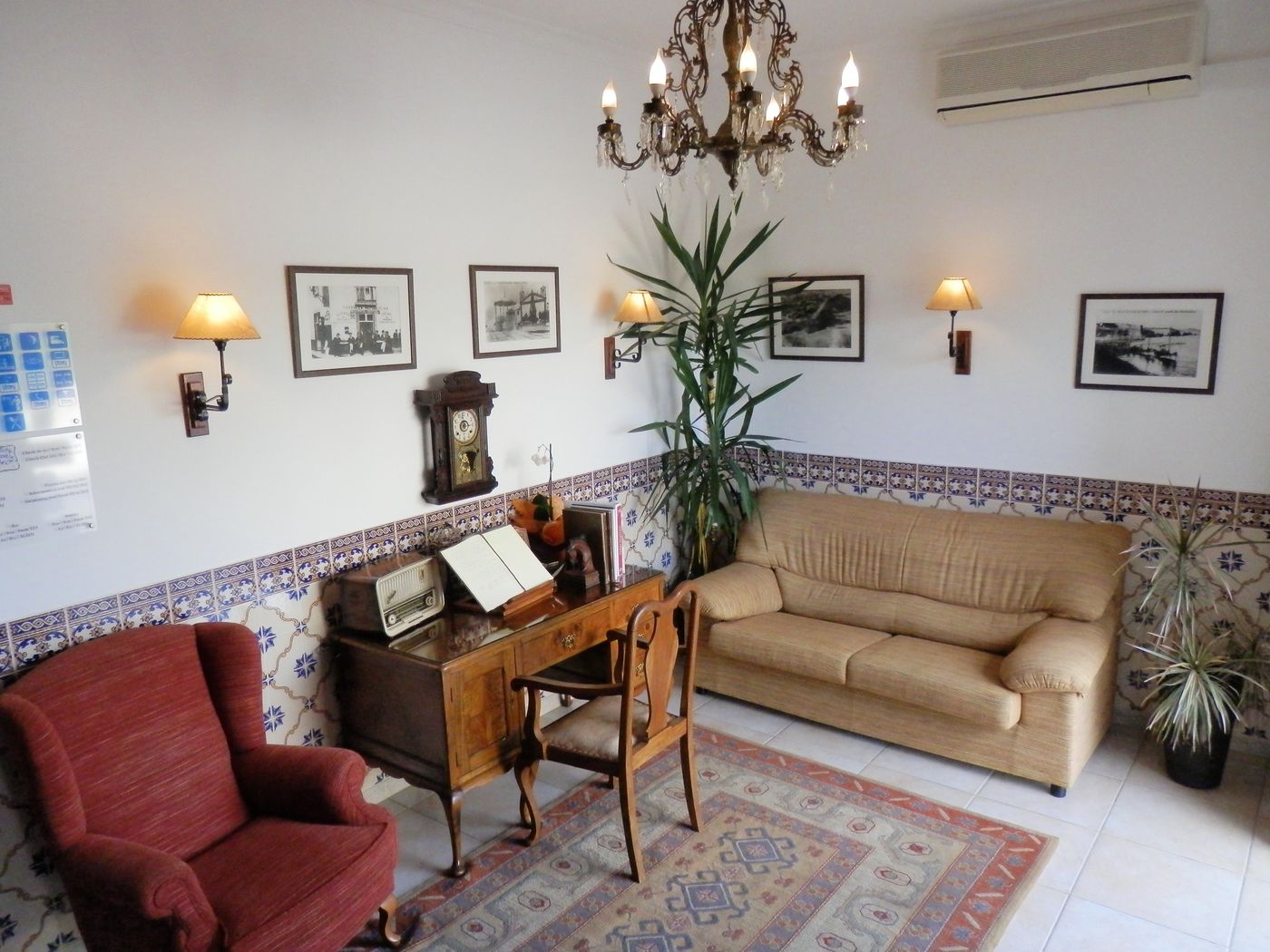 Solar-de-Mos-Lobby-24