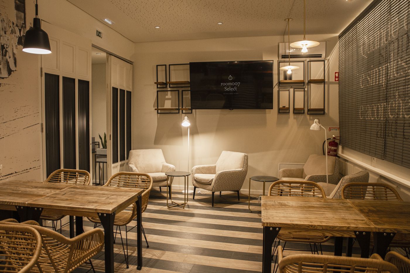 Room-Select-Liberdade-Bar-6