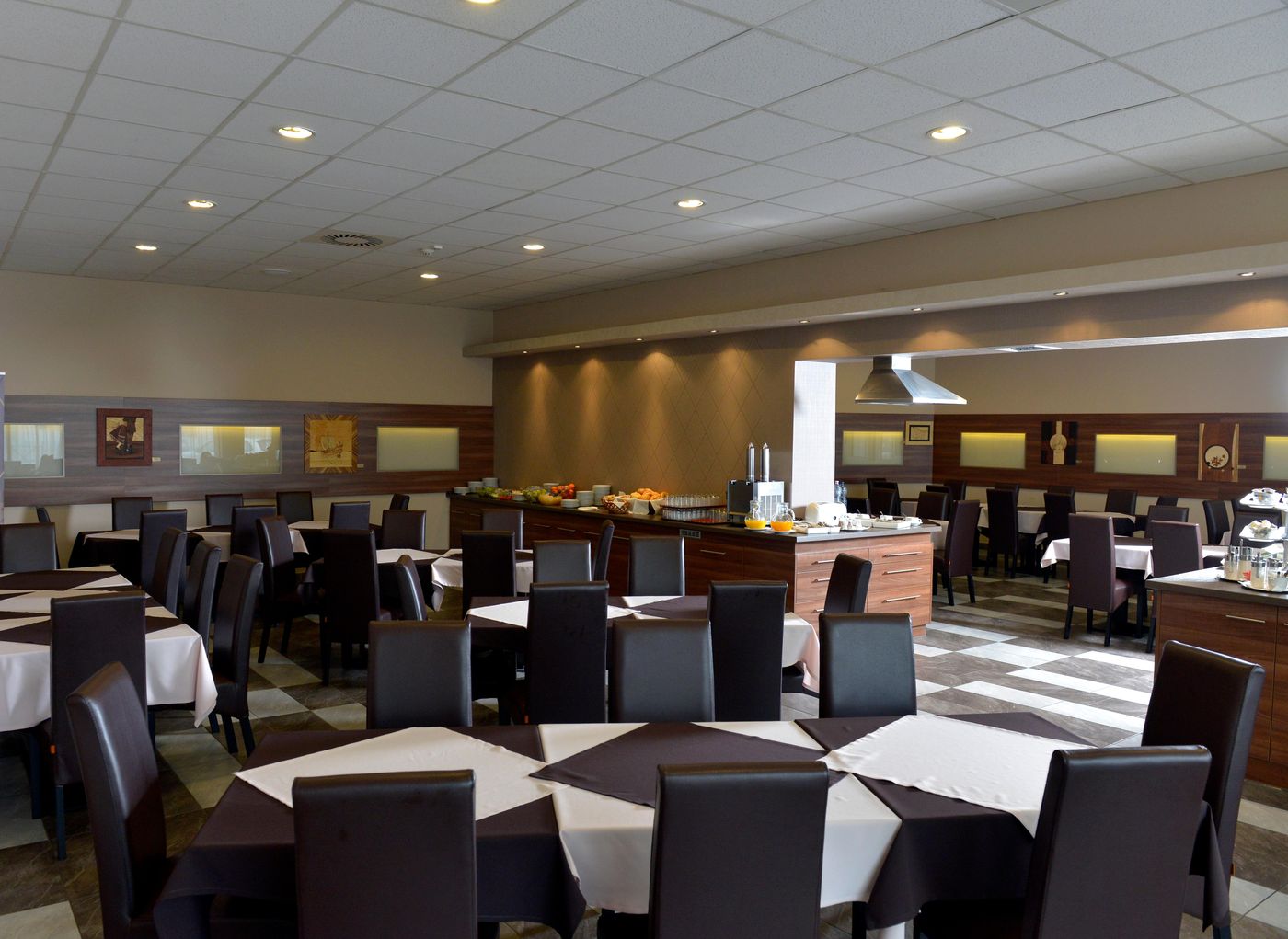 Vitta-Hotel-Superior-Budapest-Restaurant-23