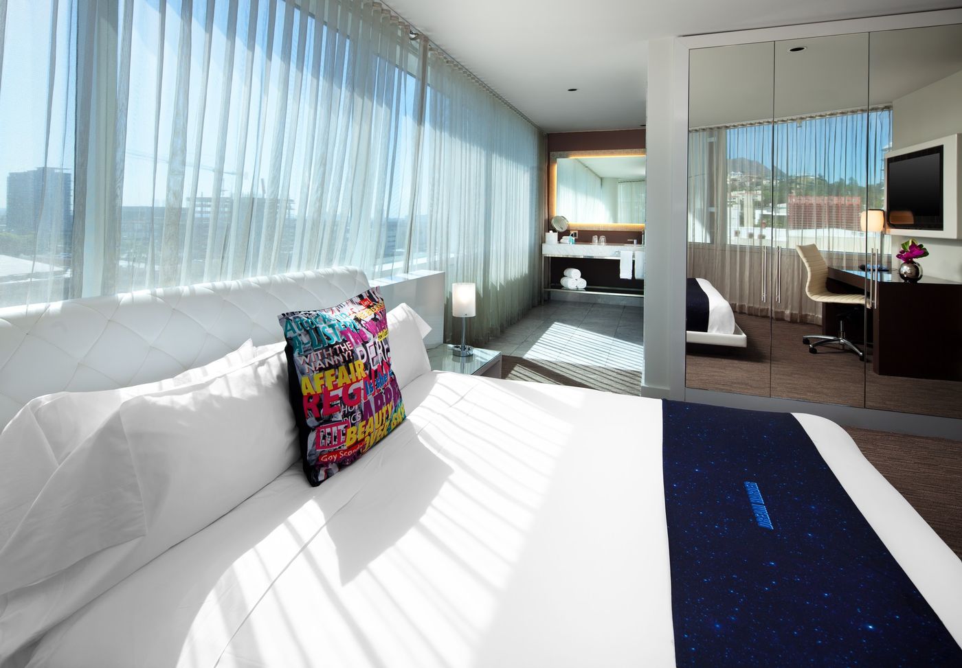 W-Hollywood-General-view-39