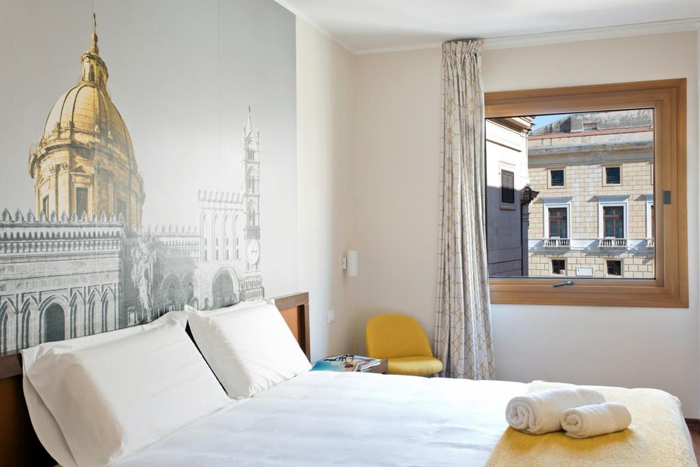 B-B-Hotel-Palermo-Quattro-Canti-Room-10