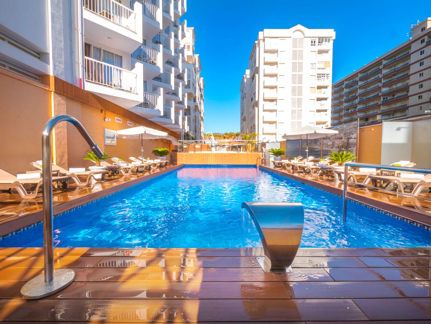 Helios-Costa-Tropical-Pool-2