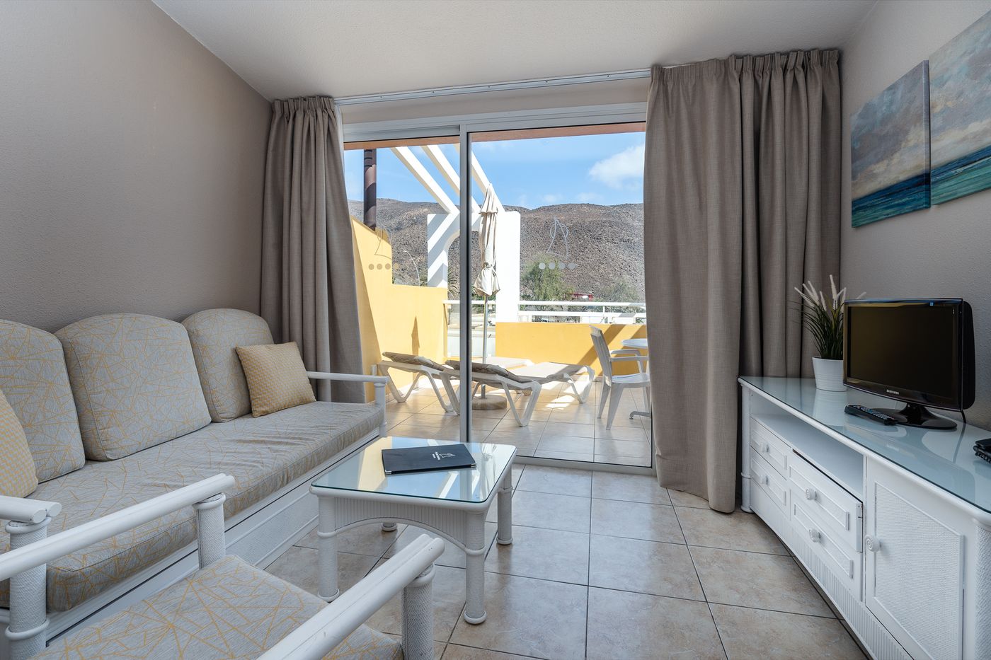 Apartamentos-Punta-Marina-by-LIVVO-Room-17