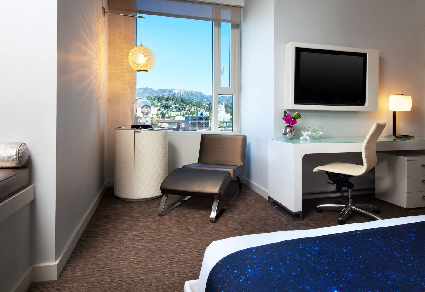 W-Hollywood-General-view-12