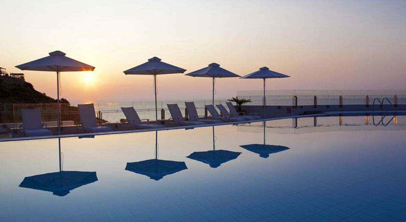 Louis-Apostolata-Island-Resort-Pool-6