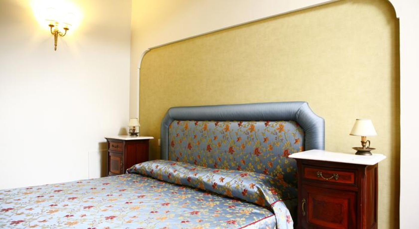 Decumani Hotel De Charme