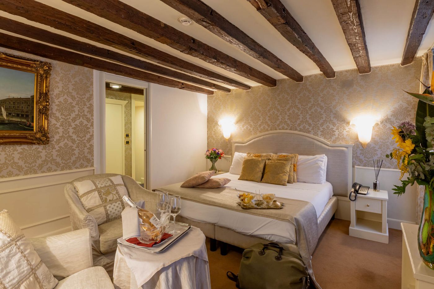 Duodo-Palace-Room-37