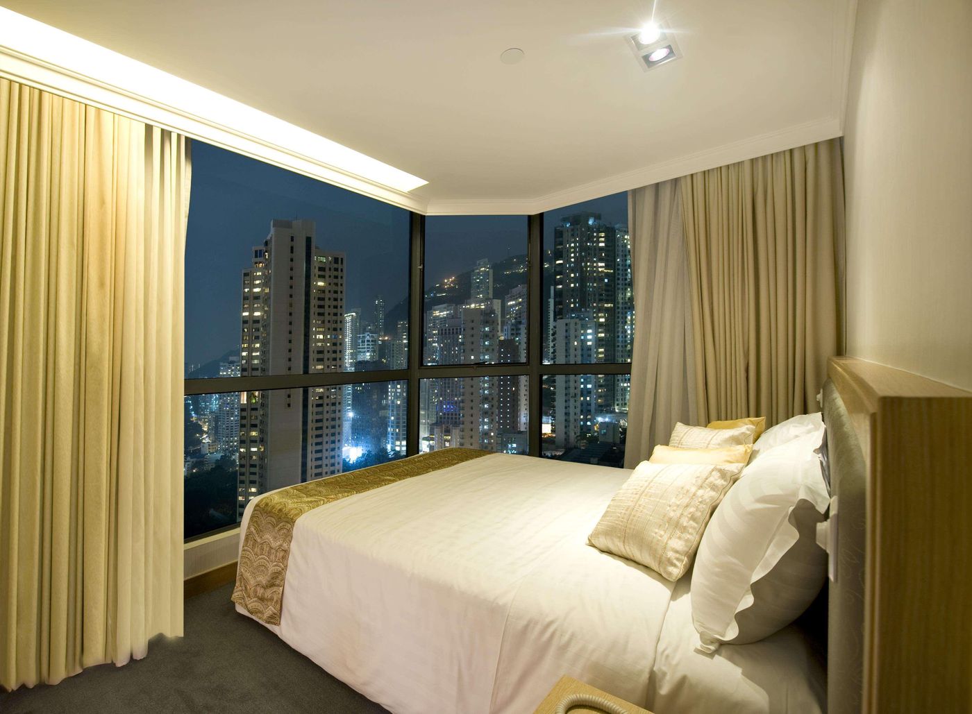 Bishop-Lei-International-House-Room-12