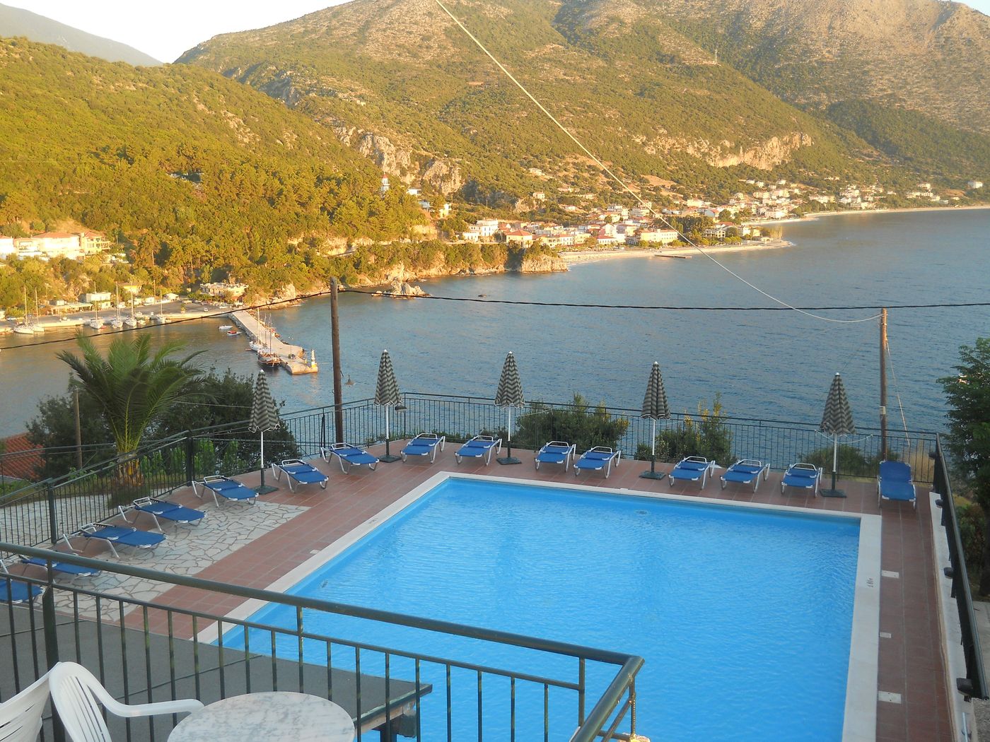 Hotel-Oceanis-Poros-Pool-41