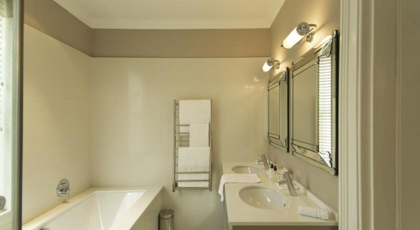 Dock-House-Boutique-Hotel-and-Spa-by-Newmark-Room-16