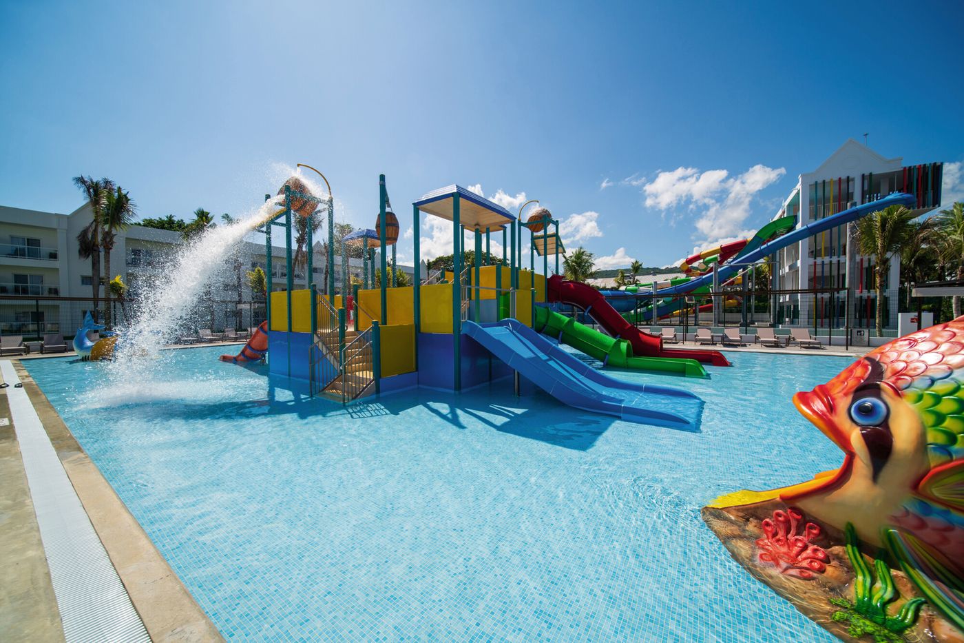 Riu-Ocho-Rios-All-Inclusive-Pool-12