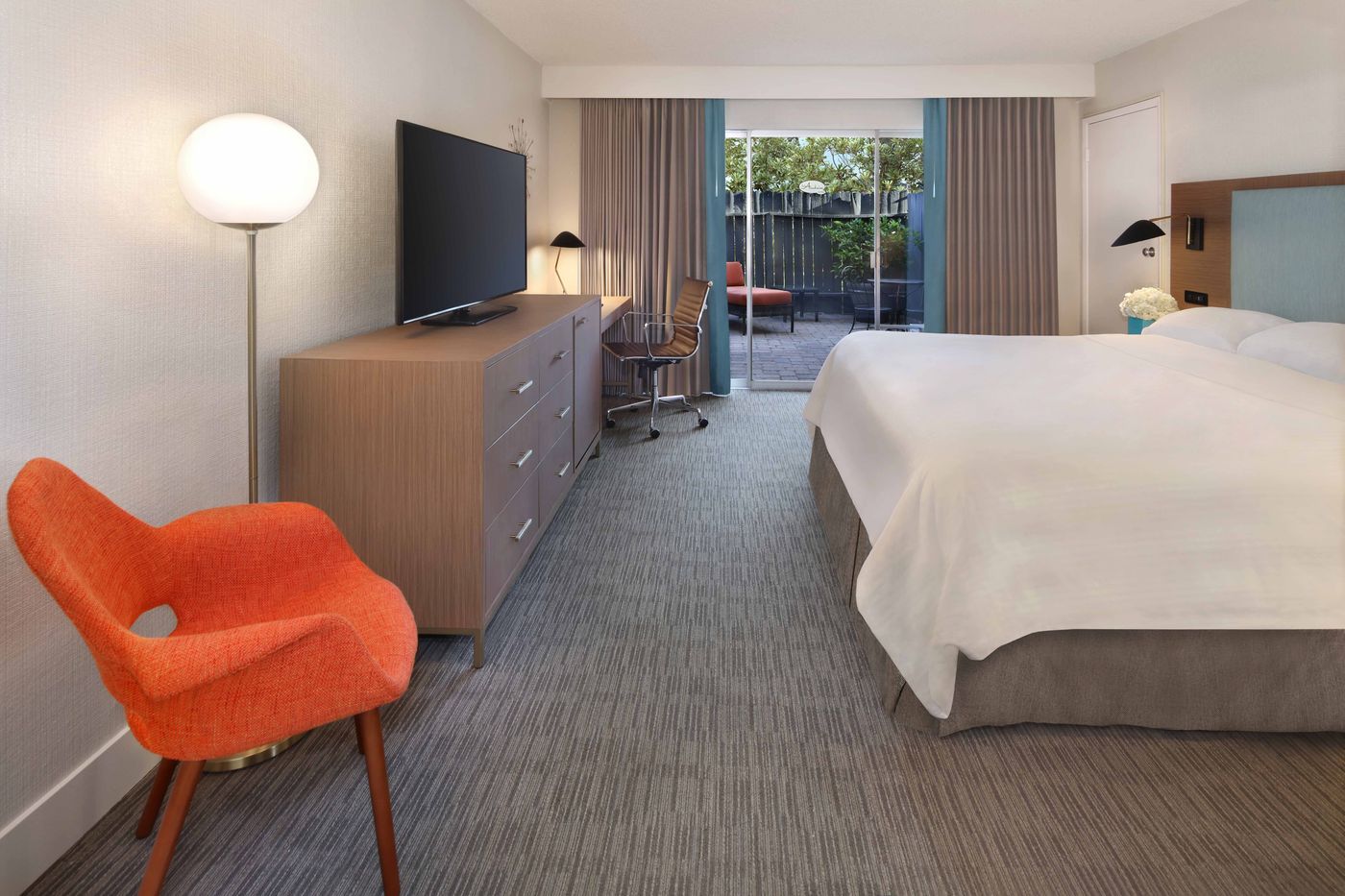 The-Anaheim-Hotel-Room-9