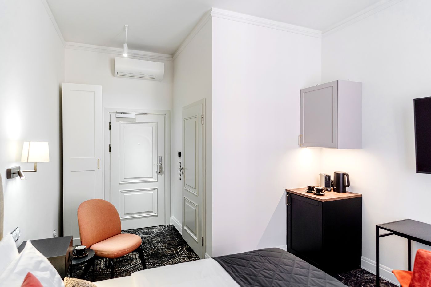N33 Premium Apartments Old Town - Destigo Hotels-Poland-Krakow-Room-6
