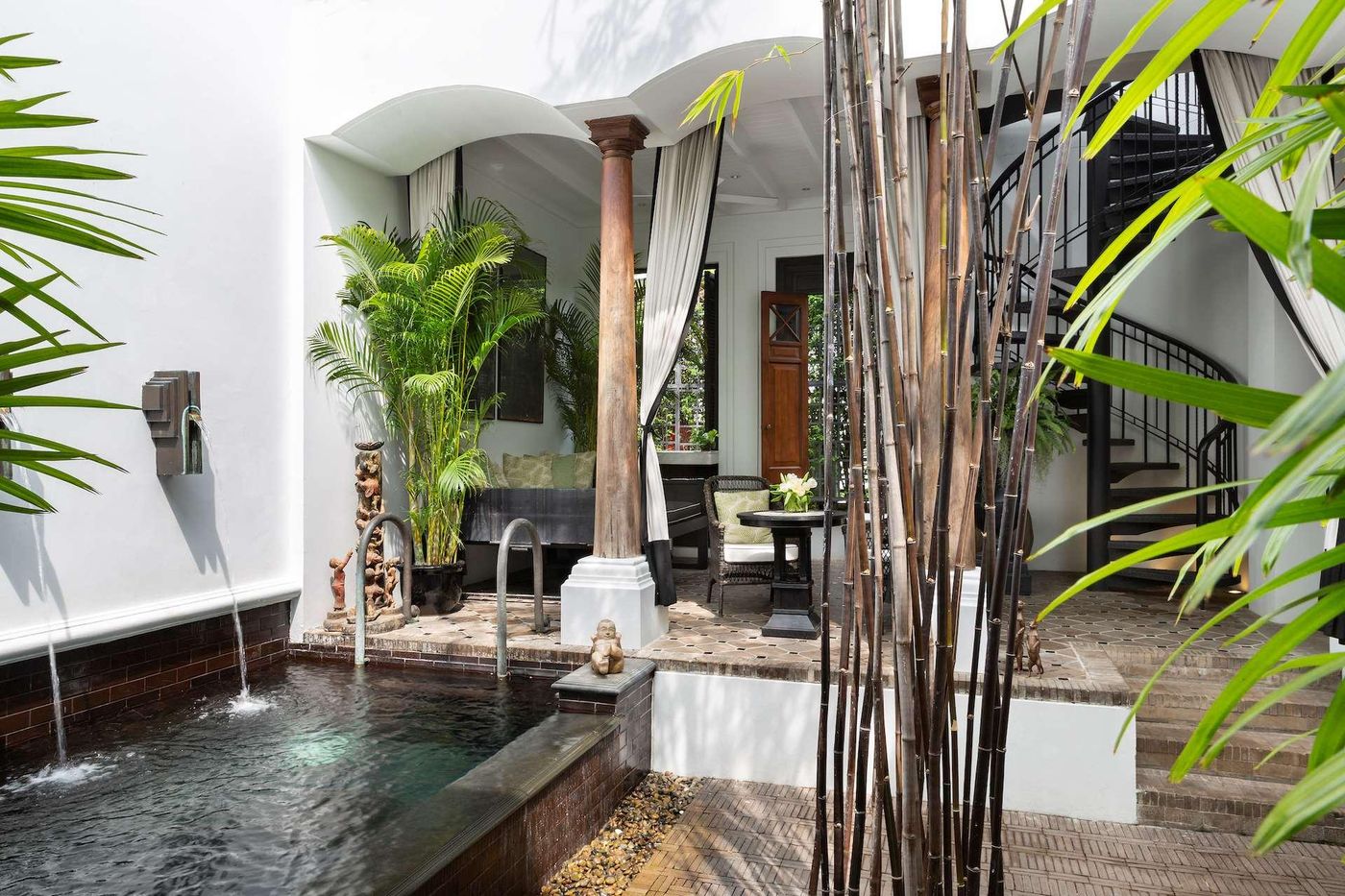 The-Siam-Hotel-Bangkok-Pool-4