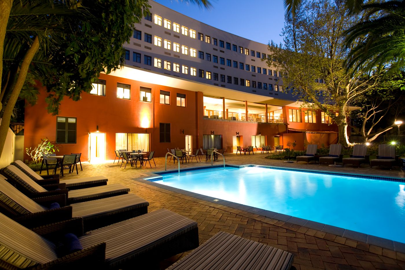 SunSquare-Cape-Town-Gardens-Pool-1