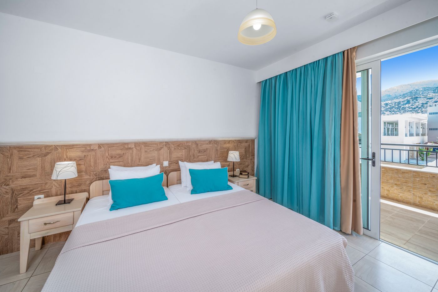 Maria-Rousse-Studios-Room-25