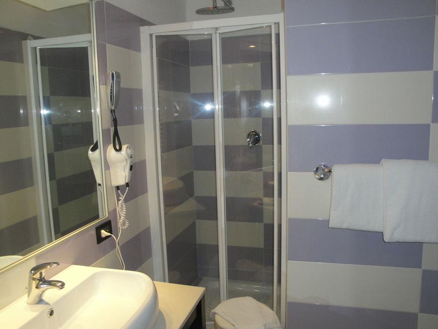Hotel Due Mondi - Italy - TORINO - Room - 7