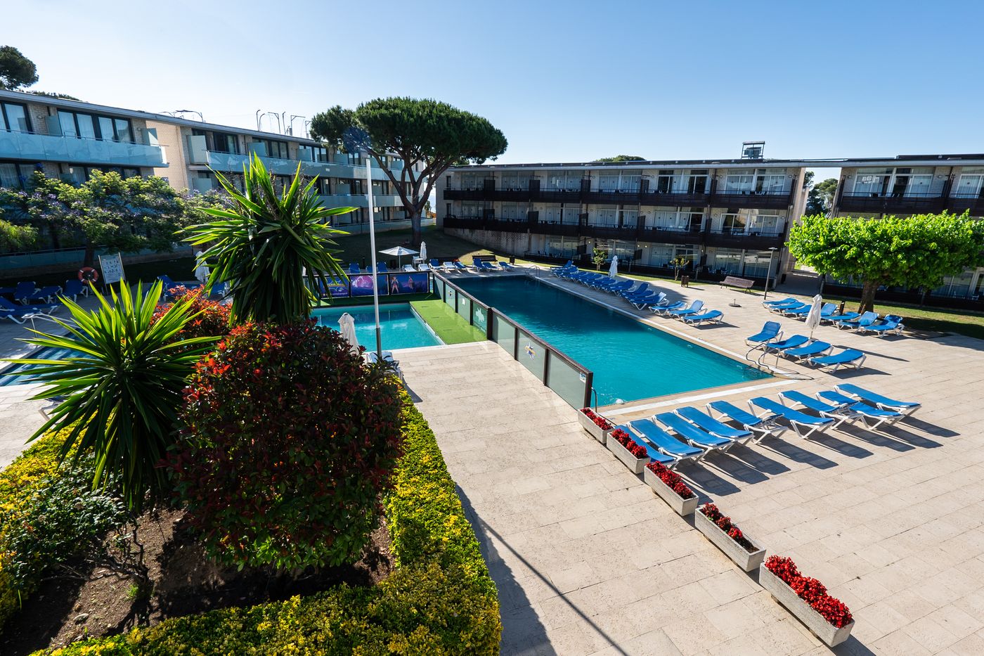 Comtat-Sant-Jordi-Aparthotel-Pool-6