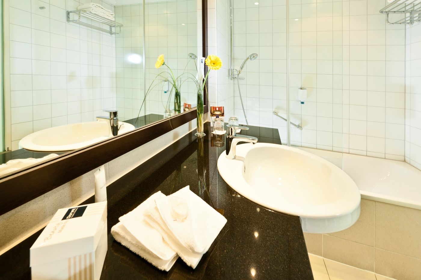 Dorint-an-der-Messe-Koeln-Room-19