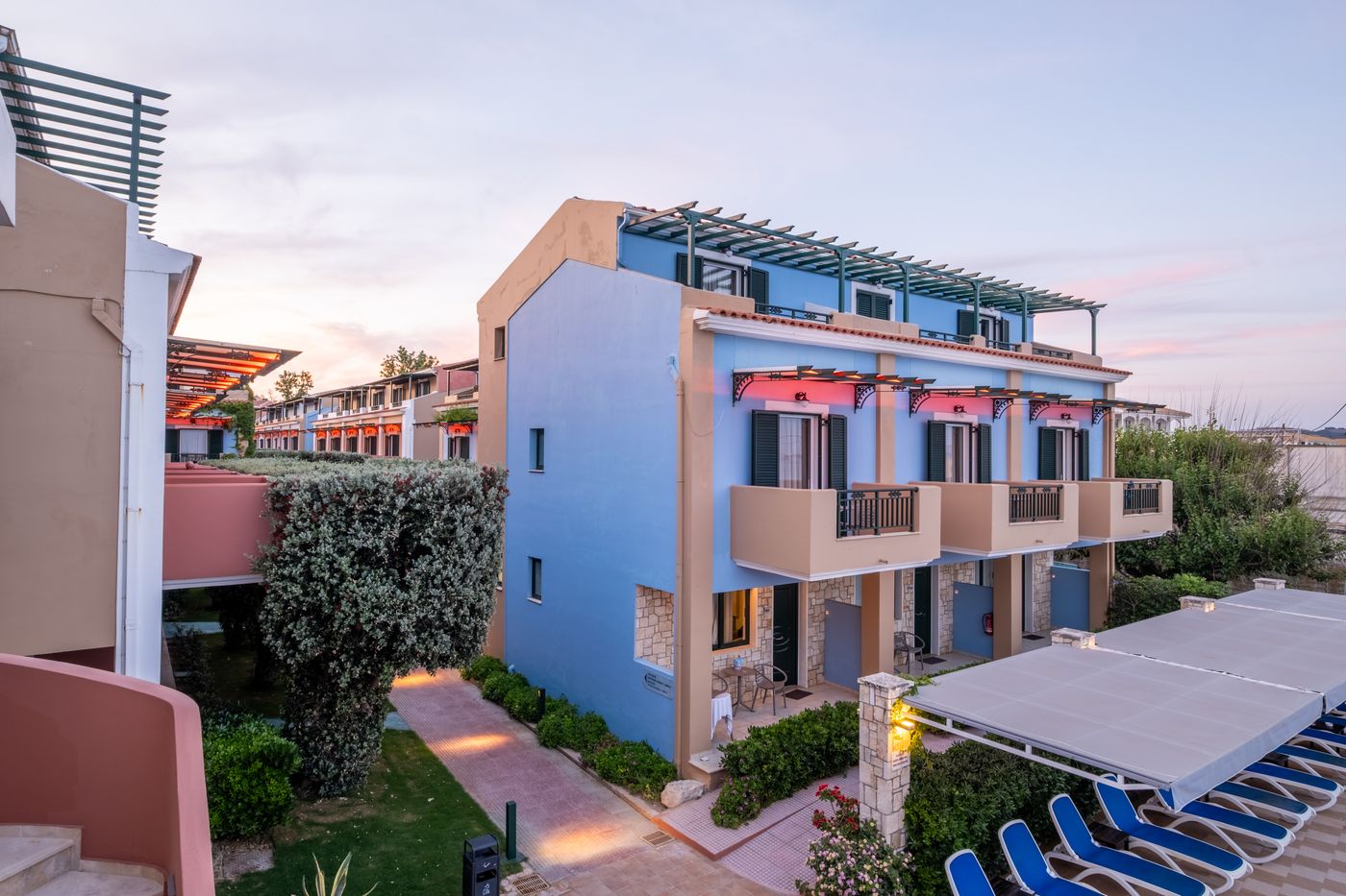 Hotel-Mediterranean-Beach-General-view-4